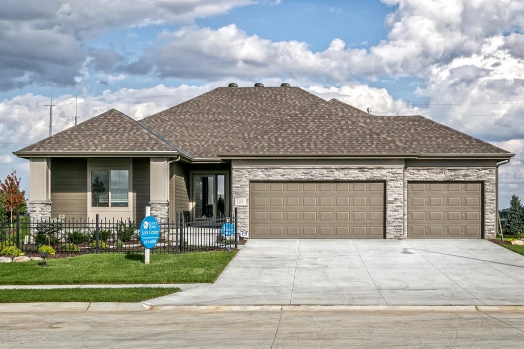 Exterior of ranch style home; Regency homes jubilee floor plan