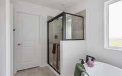 783192700 - Bathrooms